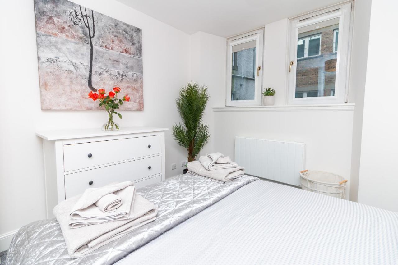D'City Apartment, Up To 5 Guests Данди Экстерьер фото
